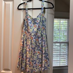 Joie dress floral with mocked back 100% silk